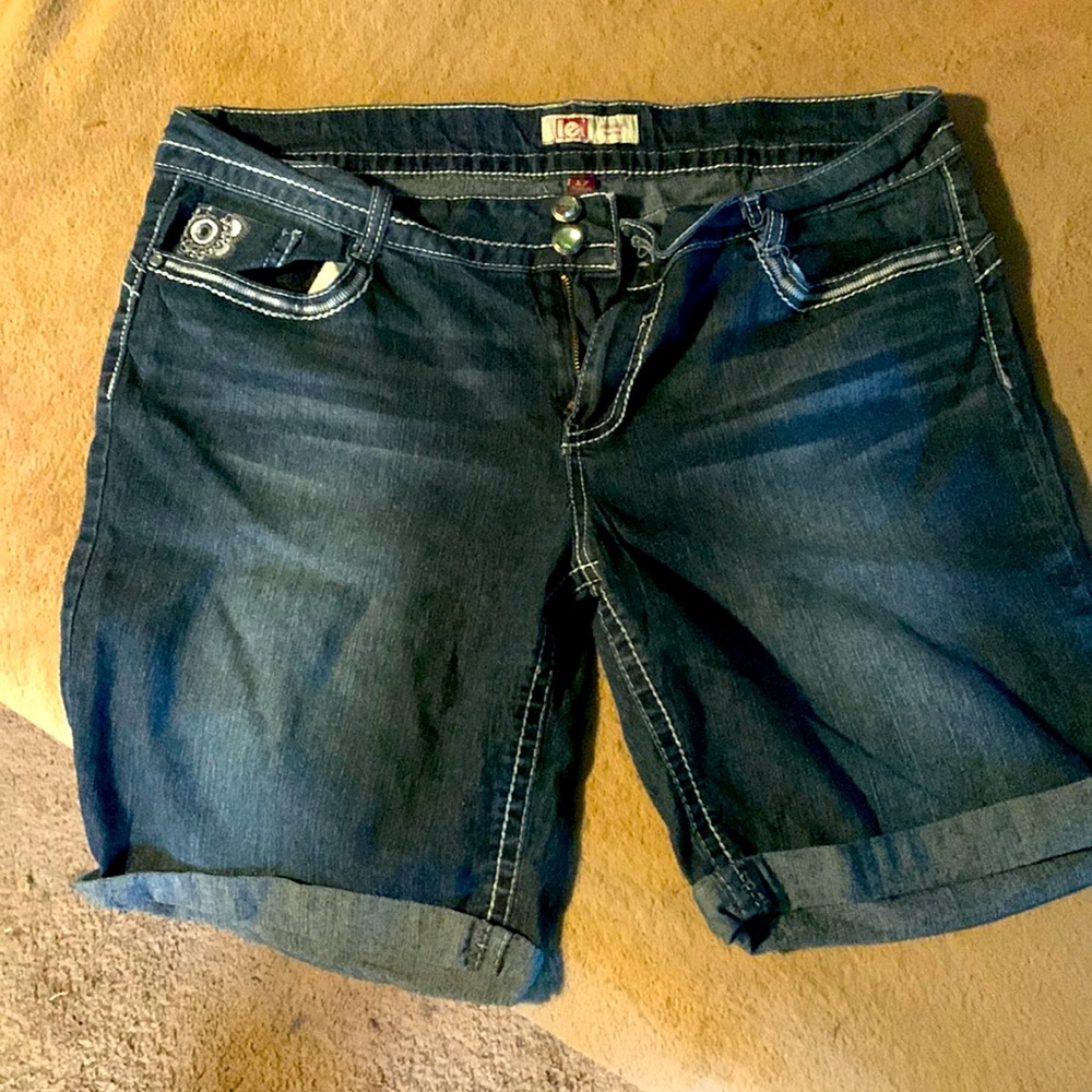 Lei jean shorts